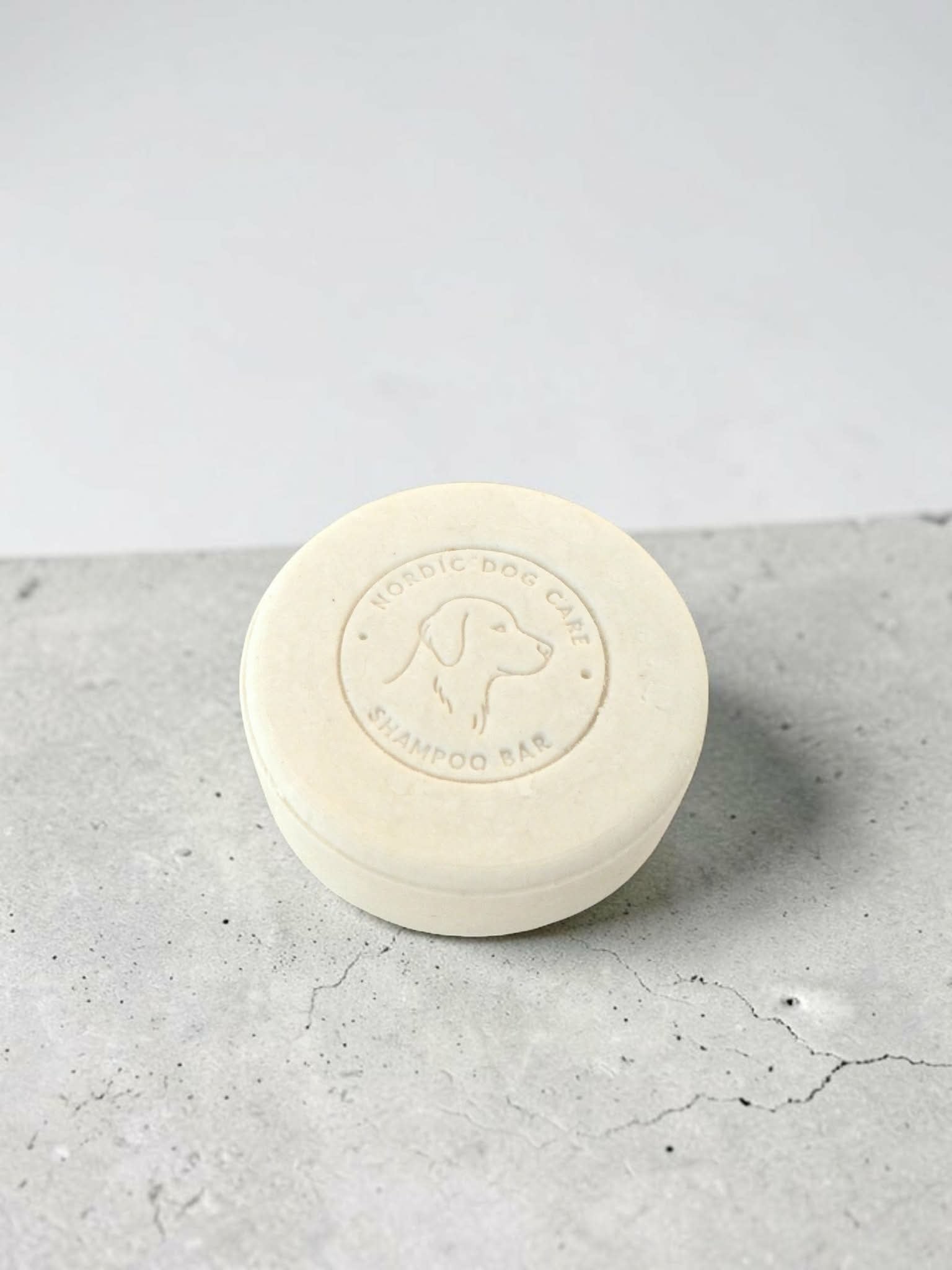 Soothing shampoo bar